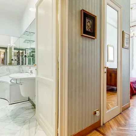 Tibullo - Classic & Elegant Center Apartment Rome